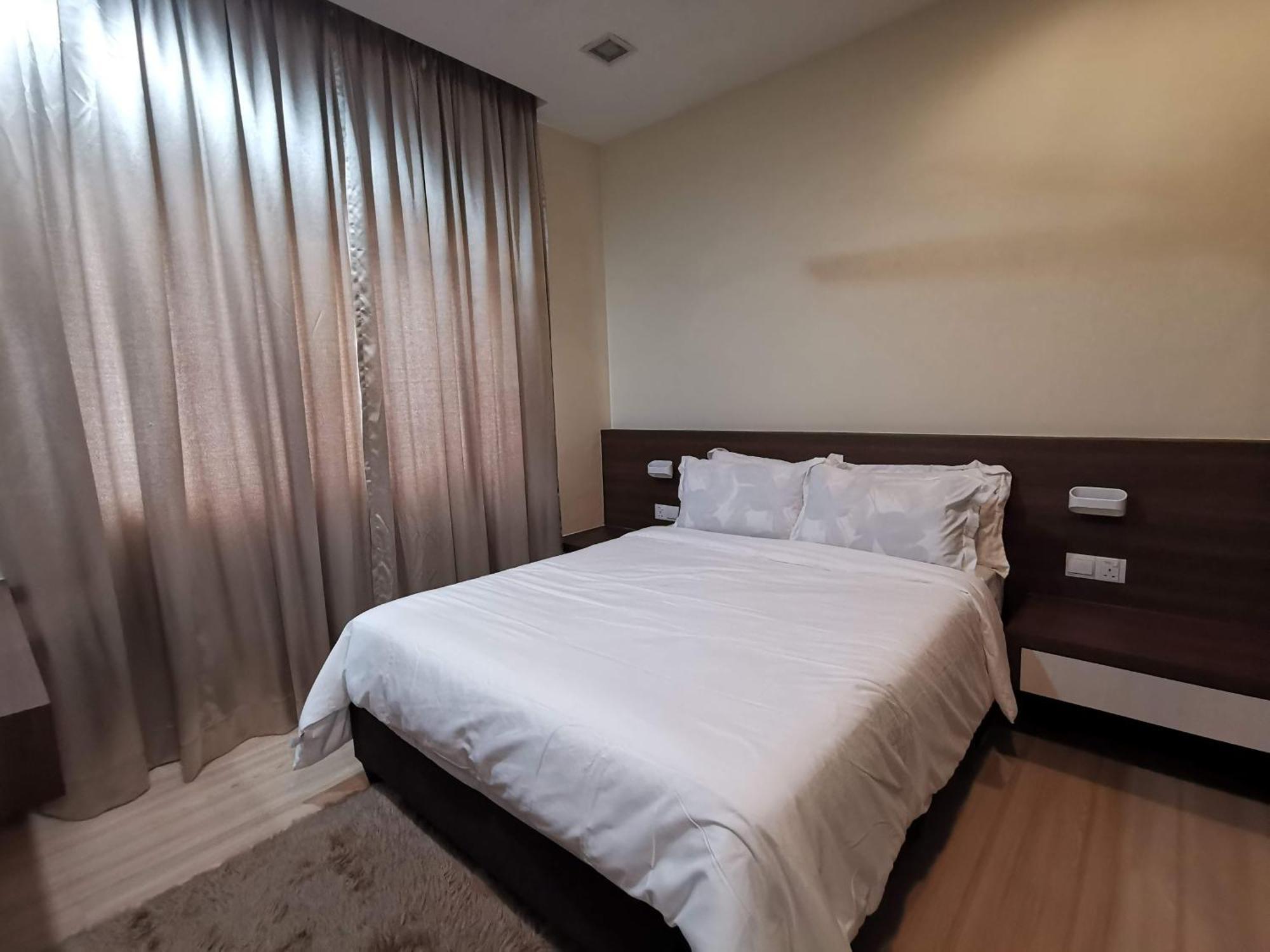 Enarahomes Shah Alam Exterior photo
